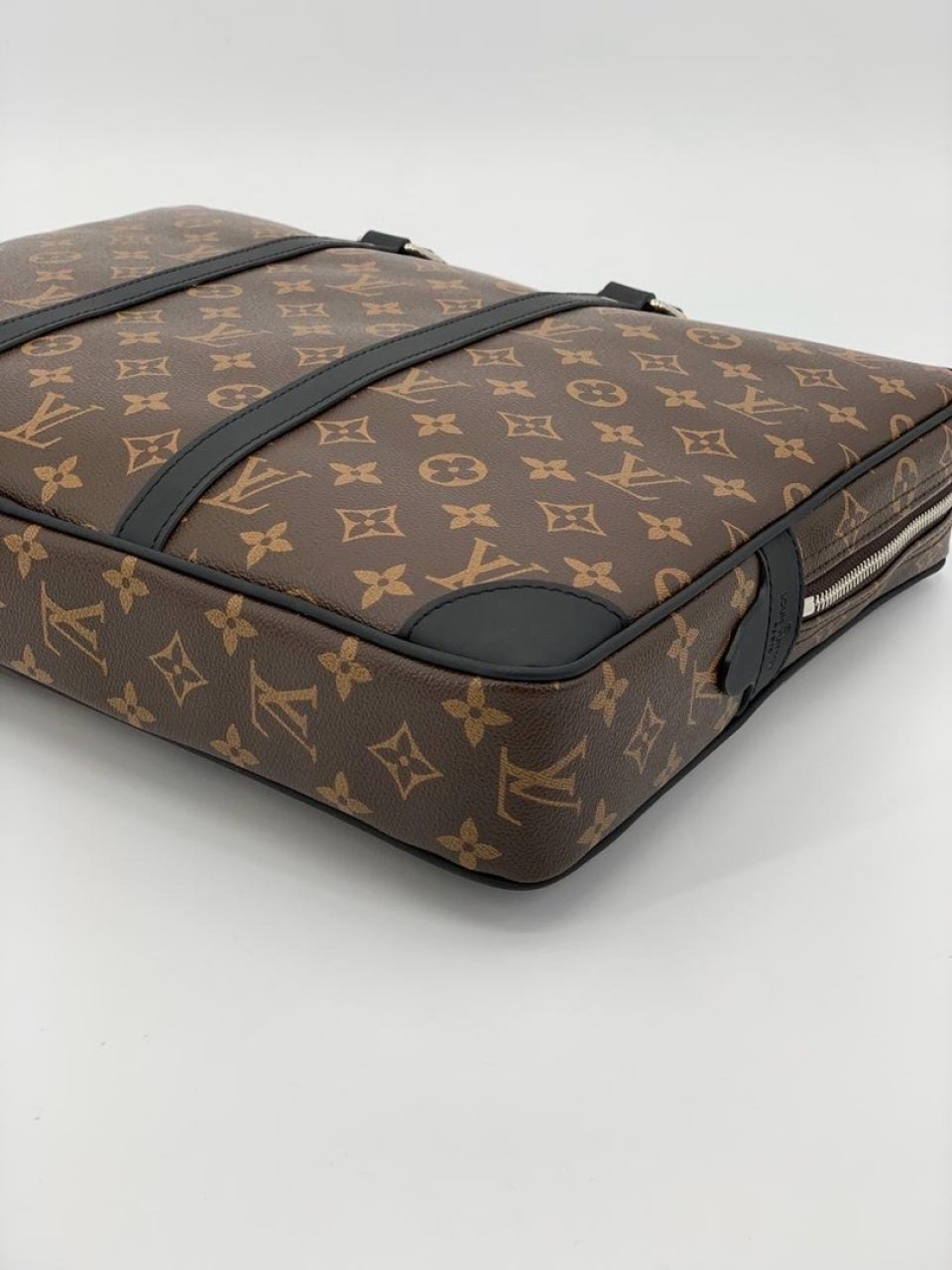 Портфель Louis Vuitton